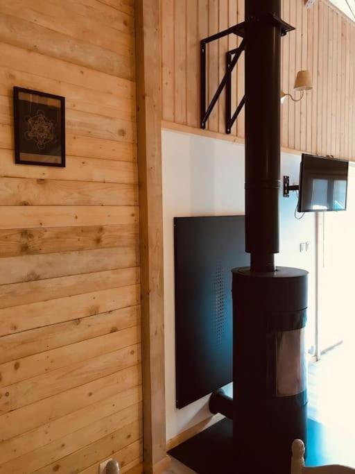 Chalet Au Milieu De La Foret Avec Lac A Proximite Layrac Exteriér fotografie