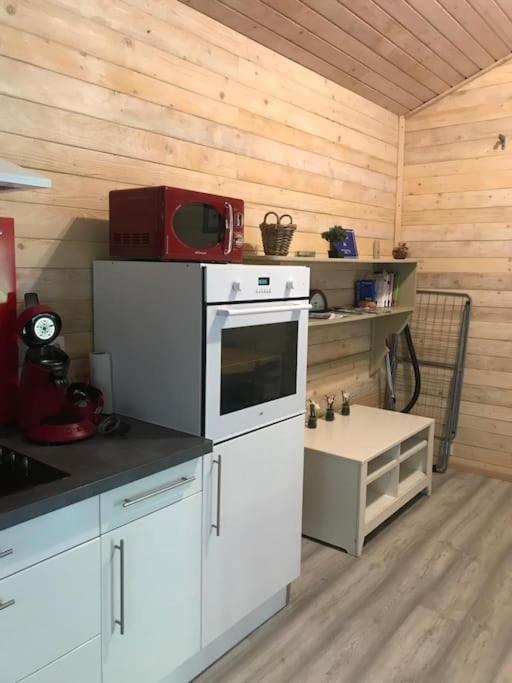 Chalet Au Milieu De La Foret Avec Lac A Proximite Layrac Exteriér fotografie